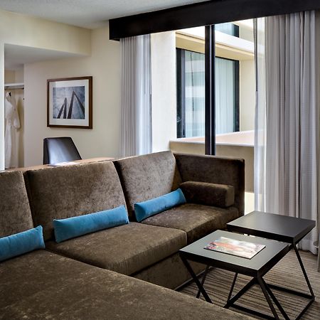 Houston Marriott Westchase Hotel Exterior photo