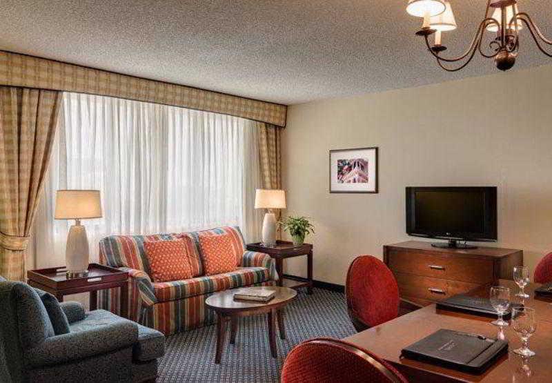 Houston Marriott Westchase Hotel Exterior photo