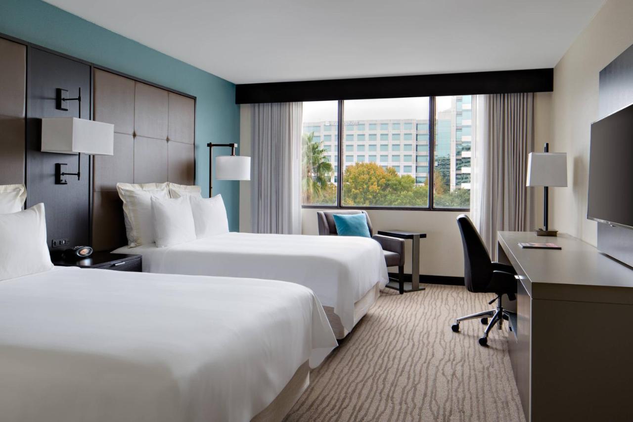 Houston Marriott Westchase Hotel Exterior photo