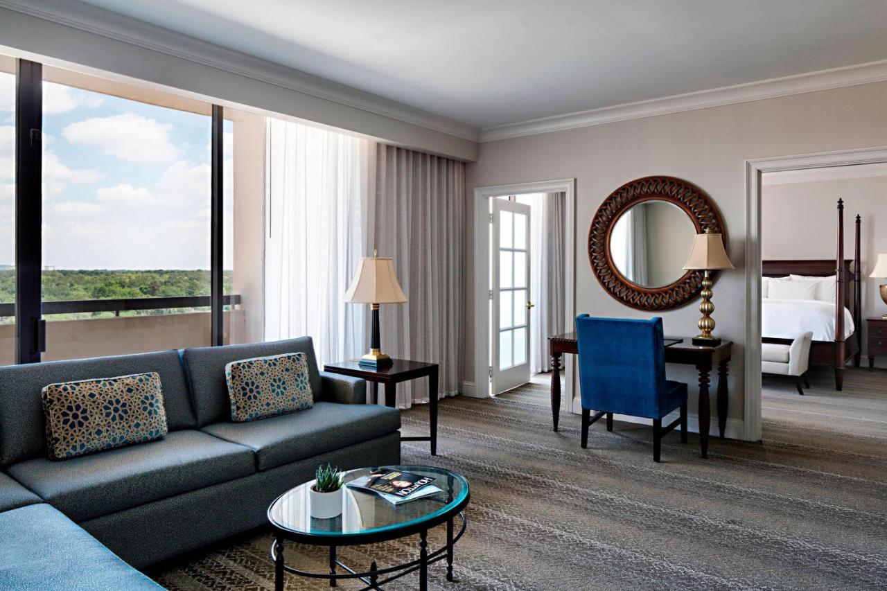 Houston Marriott Westchase Hotel Exterior photo