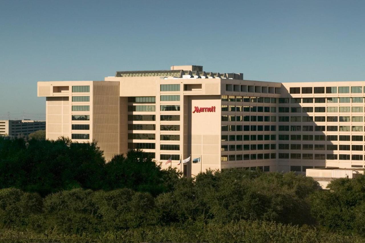 Houston Marriott Westchase Hotel Exterior photo