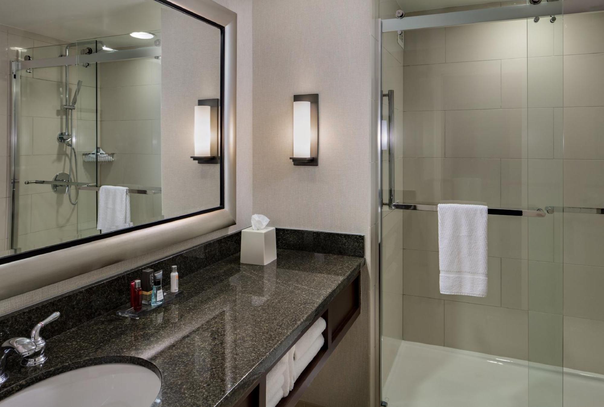 Houston Marriott Westchase Hotel Exterior photo